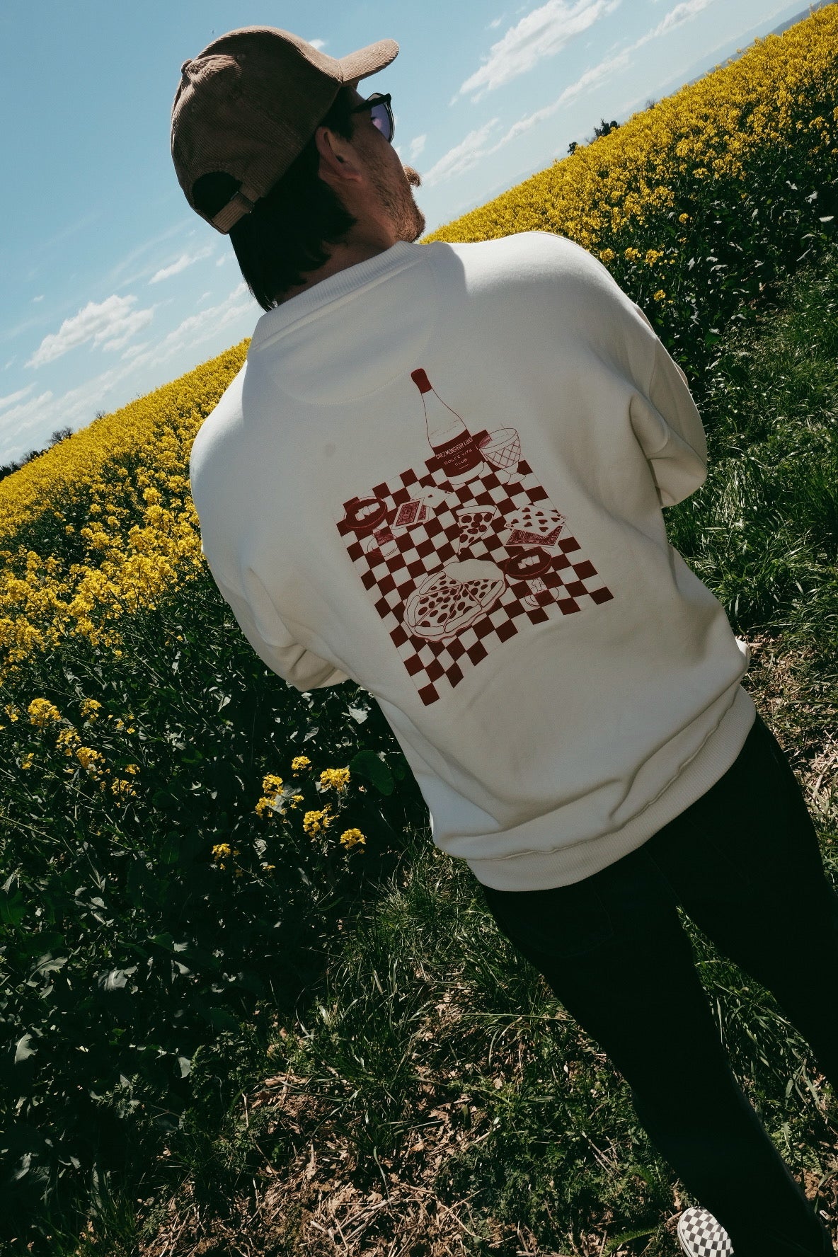 Sweatshirt